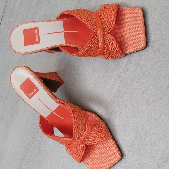 Dolce Vita women's size 7 and 1/2 orange sandals - Picture 1 of 5